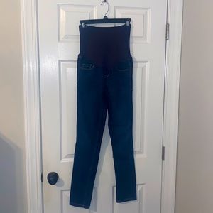 Old Navy Maternity jeans. Size 1